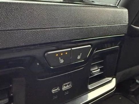 Used 2024 GMC Sierra 1500 AT4 w/ Technology Package AWD/4WD image 36