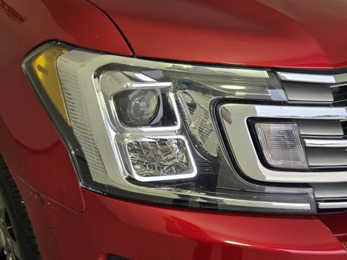 Used 2020 Ford Expedition Max Limited w/ Equipment Group 301A RWD image 10