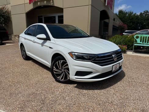 Used 2020 Volkswagen Jetta SEL image 1