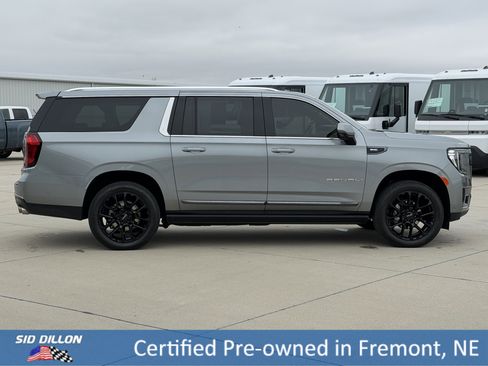 Certified 2024 GMC Yukon XL Denali Ultimate AWD/4WD image 3