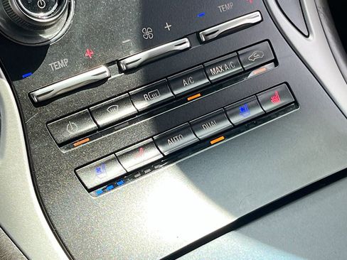 Used 2019 Lincoln Nautilus Reserve FWD image 21