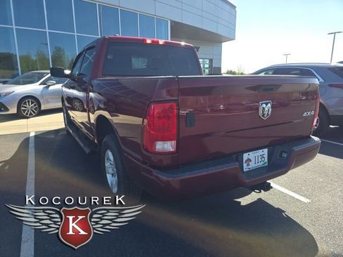 Used 2017 RAM 1500 Express AWD/4WD image 10