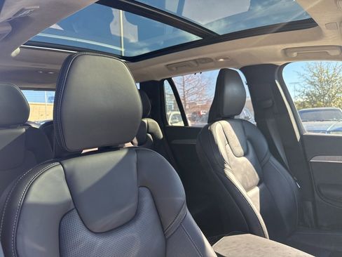 Certified 2023 Volvo XC60 B5 Plus w/ Protection Package Premier image 14