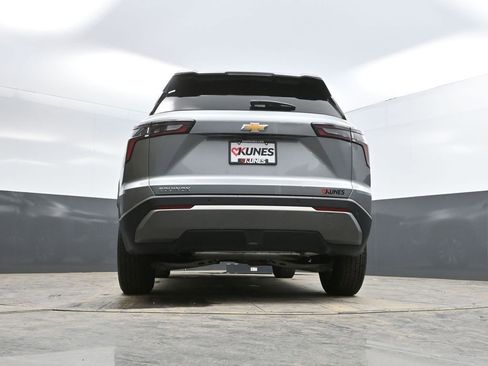 Used 2025 Chevrolet Equinox LT image 36