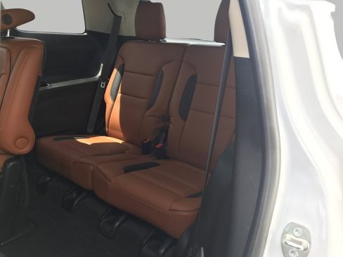 Certified 2019 GMC Acadia SLT AWD/4WD image 35