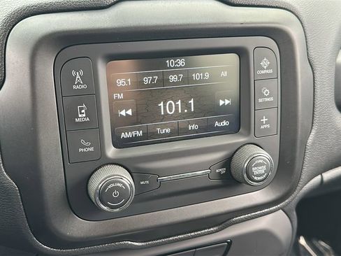 Used 2019 Jeep Renegade Sport w/ Sport Appearance Group AWD/4WD image 20