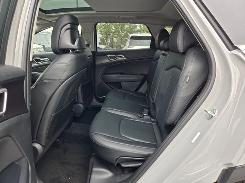 New 2026 Kia Sportage EX w/ EX Panorama Roof Package FWD image 26