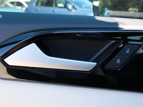 New 2026 Volkswagen Taos S image 14