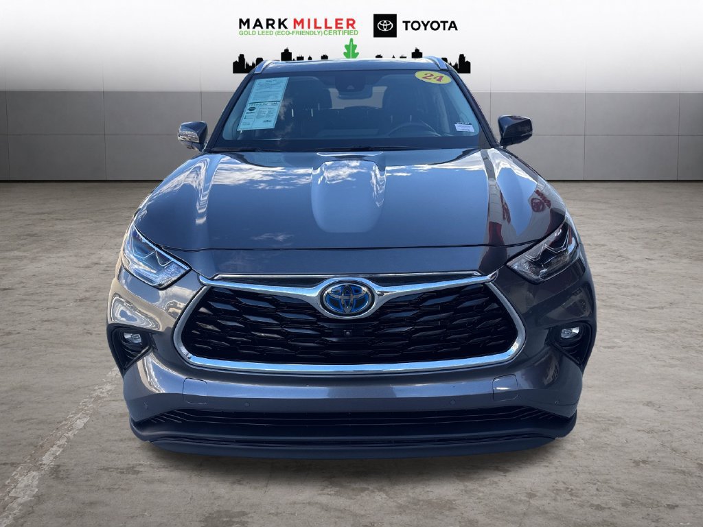 Used 2024 Toyota Highlander Limited AWD/4WD image 8