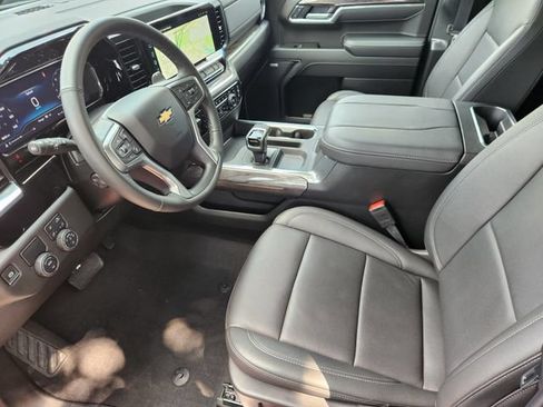 Used 2025 Chevrolet Silverado 1500 LTZ w/ LTZ Premium Texas Edition RWD image 4