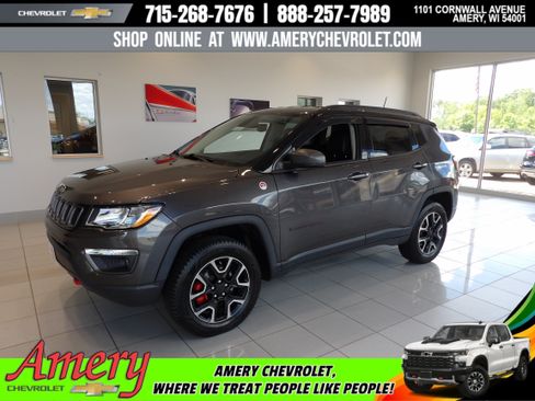 Used 2019 Jeep Compass Trailhawk AWD/4WD image 1