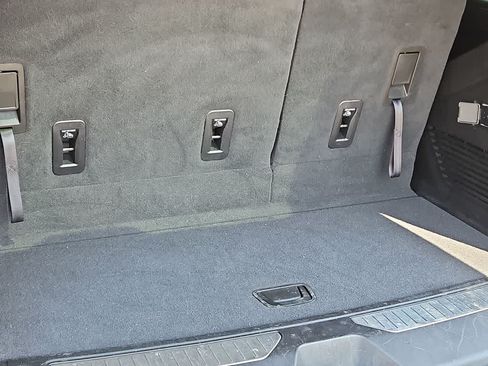 Used 2023 Chevrolet Tahoe Z71 AWD/4WD image 23
