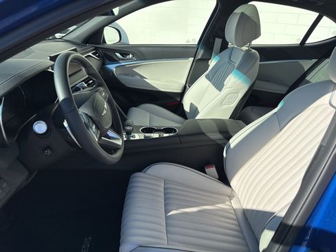 Used 2025 Genesis G70 2.5T w/ Sport Prestige Package image 22
