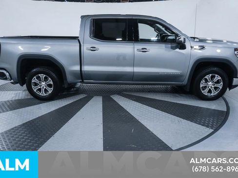 Used 2025 GMC Sierra 1500 SLT RWD image 8