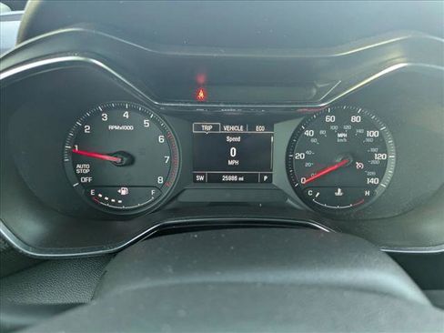 Used 2023 Chevrolet TrailBlazer LT FWD image 10