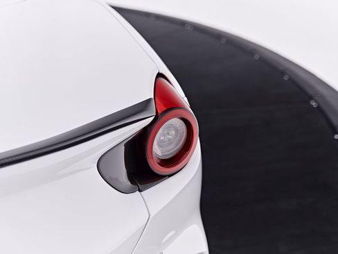 Used 2022 Ferrari Portofino M RWD image 38
