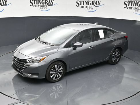 Used 2025 Nissan Versa SV FWD image 14