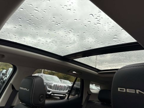 Certified 2024 GMC Terrain Denali image 17