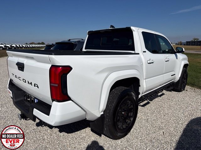 Used 2025 Toyota Tacoma SR5 AWD/4WD image 6