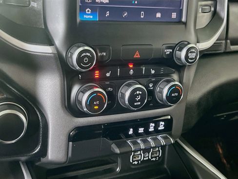 Used 2022 RAM 1500 Big Horn AWD/4WD image 15