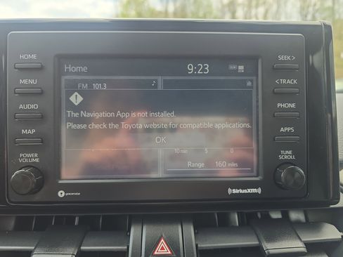 Used 2021 Toyota RAV4 XLE w/ Convenience Package AWD/4WD image 20