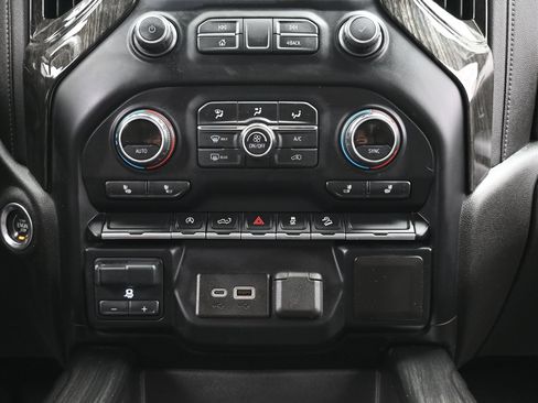 Used 2021 Chevrolet Silverado 1500 LT Trail Boss w/ Bed Protection Package AWD/4WD image 35