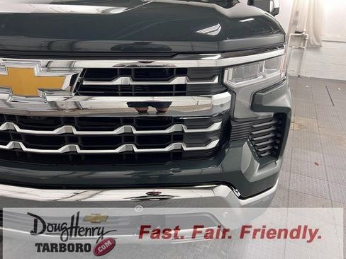 New 2026 Chevrolet Silverado 1500 LTZ w/ LTZ Premium Package AWD/4WD image 22