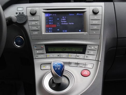 Used 2013 Toyota Prius Two FWD image 20