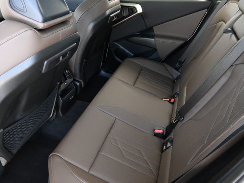 Certified 2025 BMW X3 xDrive30i w/ Premium Package AWD/4WD image 13