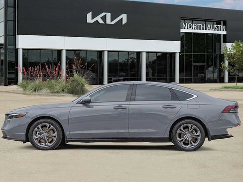 Used 2023 Honda Accord EX-L image 4