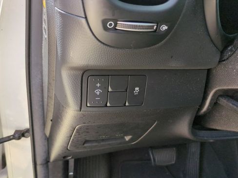 Used 2017 Kia Soul + w/ Designer's Package FWD image 12