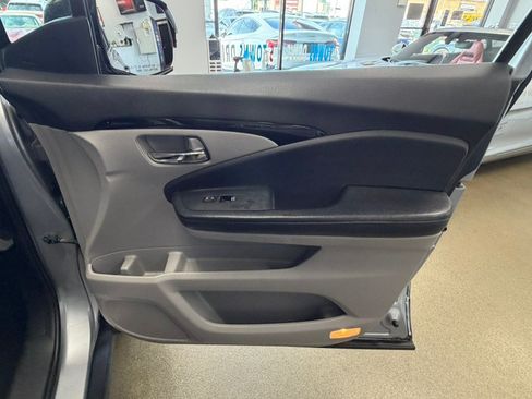Used 2018 Honda Pilot Elite image 51