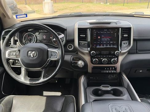 Used 2019 RAM 1500 Laramie image 13