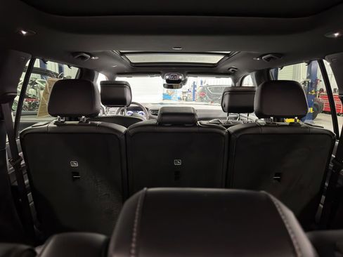 Used 2024 Jeep Wagoneer Series II w/ Convenience Group I image 23