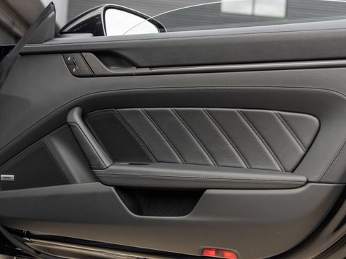Certified 2026 Porsche 911 Carrera RWD image 33