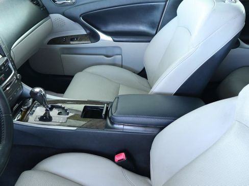 Used 2012 Lexus IS 350 w/ Premium Pkg Value Edition RWD image 17