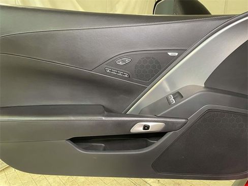 Used 2016 Chevrolet Corvette Z06 w/ 3LZ Preferred Equipment Group image 32