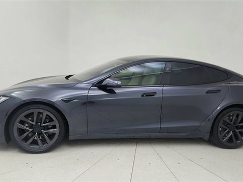 Used 2023 Tesla Model S Standard Range image 3