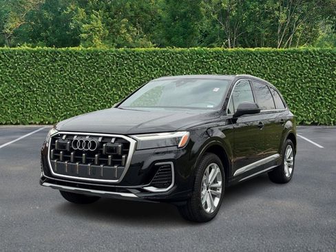 Used 2025 Audi Q7 3.0T Premium image 8