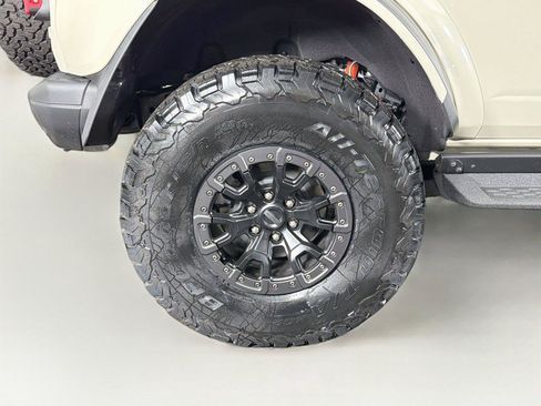 Used 2025 Ford Bronco Raptor AWD/4WD image 35