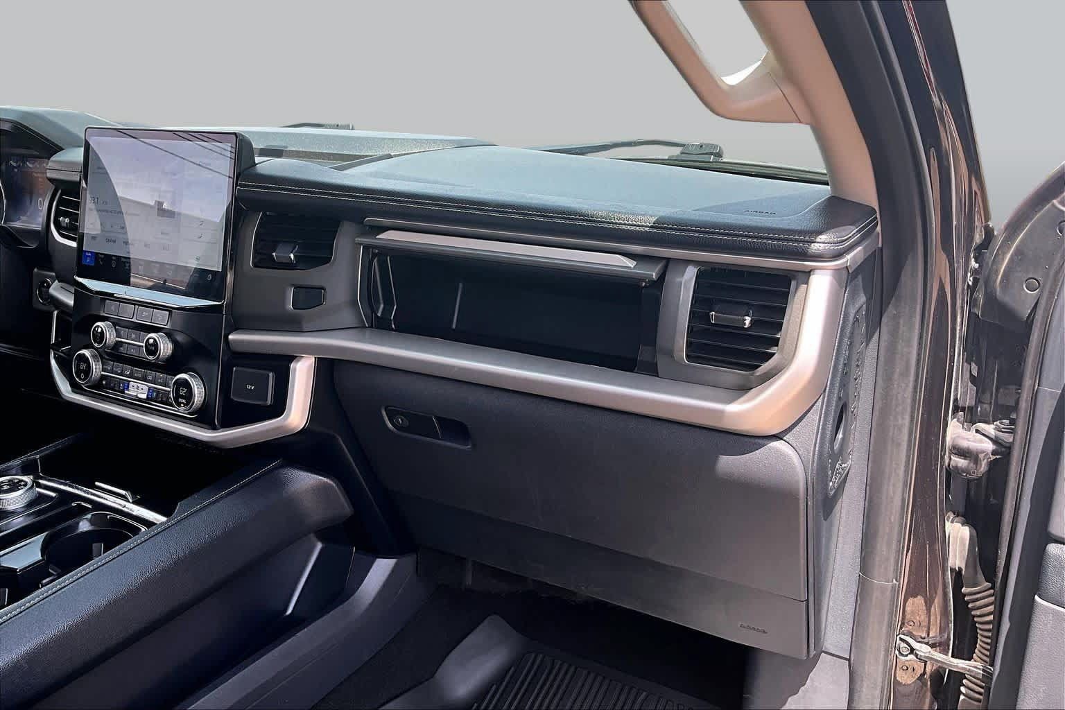 Used 2024 Ford Expedition Max XLT AWD/4WD image 18