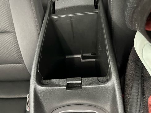 Used 2025 Chevrolet Malibu LT image 27