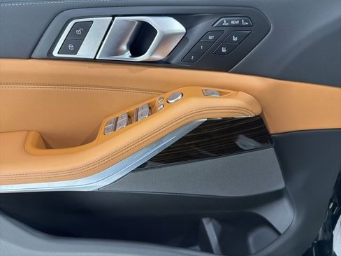 Certified 2023 BMW X7 xDrive40i w/ Executive Package image 11