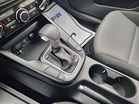 Used 2024 Kia Soul LX w/ Option Group 015 image 17