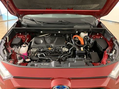 Used 2022 Toyota RAV4 XLE w/ XLE Grade Weather Package AWD/4WD image 41