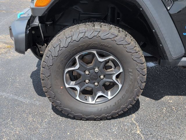 Used 2023 Jeep Wrangler Unlimited Rubicon 4xe w/ Cold Weather Group AWD/4WD image 10