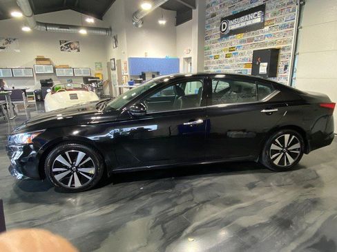 Used 2022 Nissan Altima 2.5 SL FWD image 4
