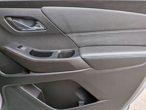 Certified 2024 Chevrolet Traverse LT w/ LPO, Floor Liner Package image 28