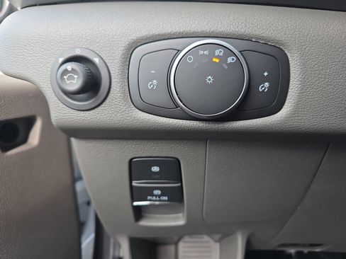 New 2026 Ford Transit 150 Low Roof image 25