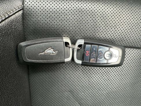 Used 2019 Ford Mustang Premium image 30